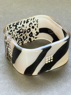 VINTAGE Square Animal Print Lucite Bracelet Black & Gray with Rhinestones